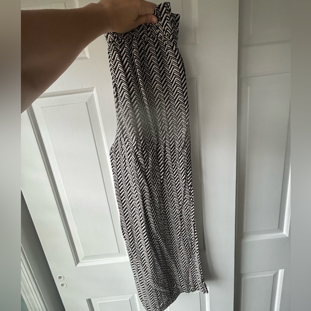 LOFT Black and White Patterned pants